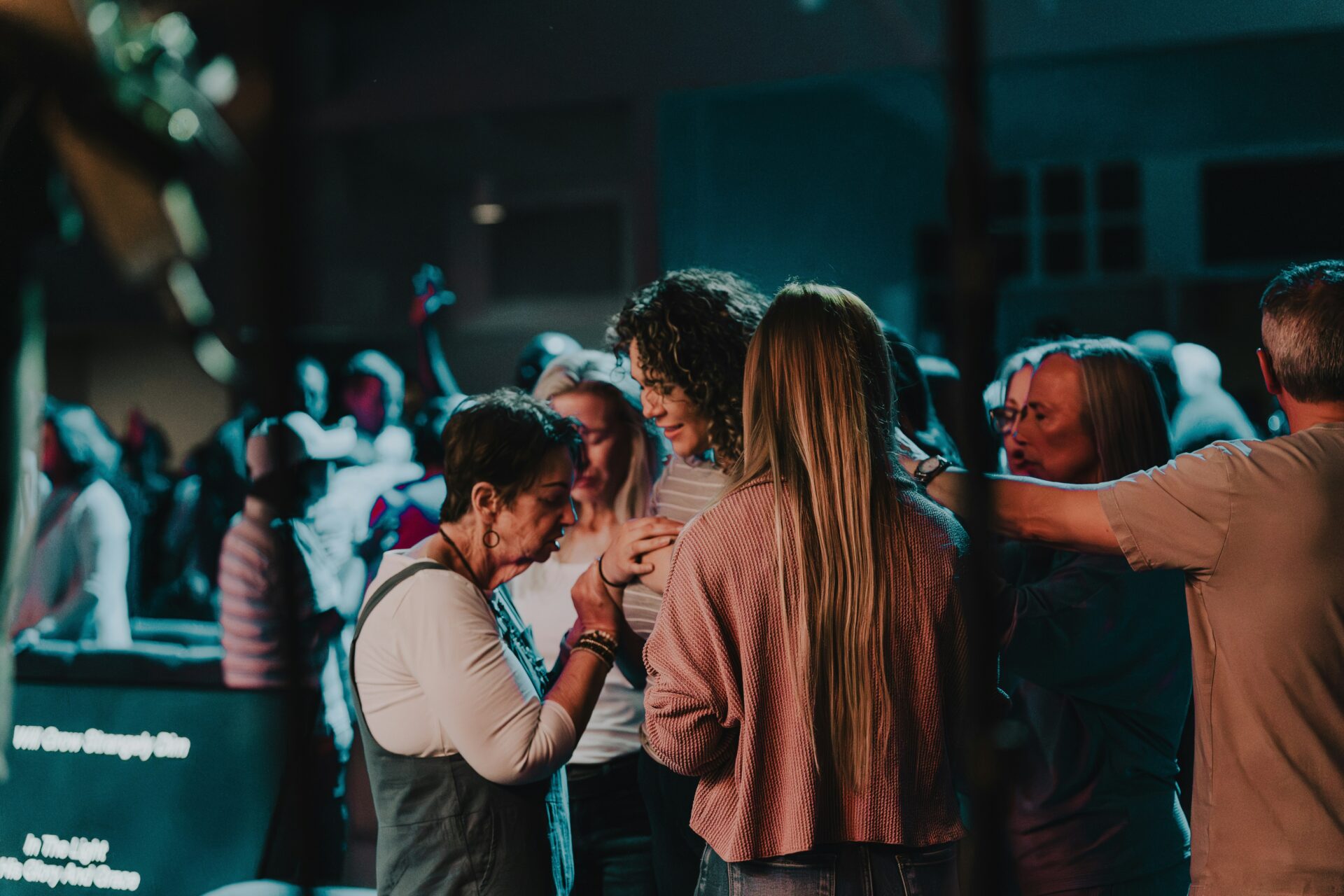 Behind the numbers: What 2025 revealed about church engagement - Pushpay